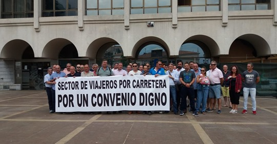 Los trabajadores del transporte por carretera de Cantabria convocados a una asamblea para convocar movilizaciones