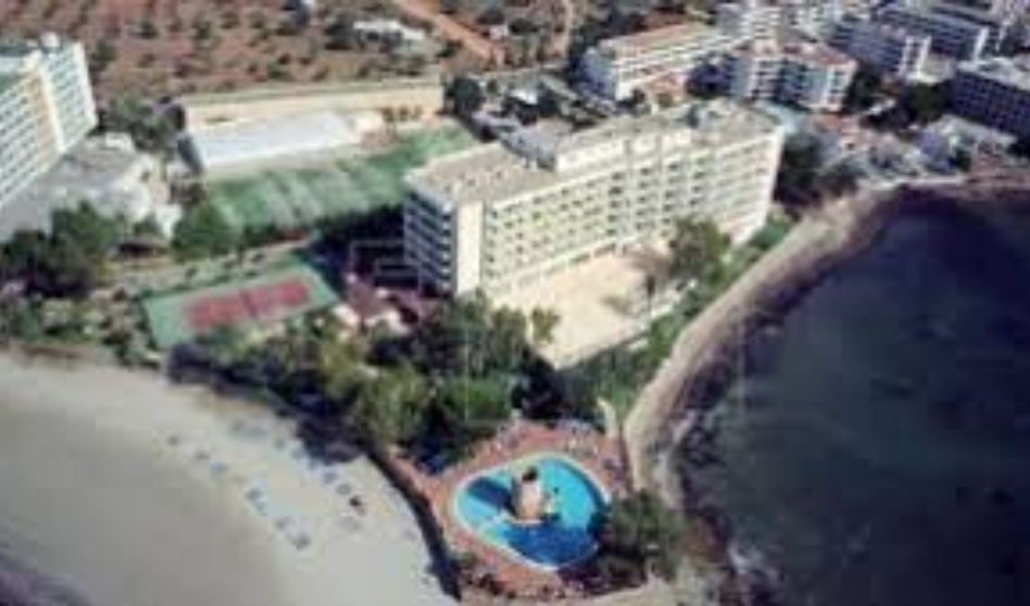 Pendiente de los hoteles de excursiones del imserso que cierran esta semana en Ibiza