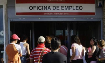 El paro registra un aumento notable en el sector servicios durante el pasado agosto